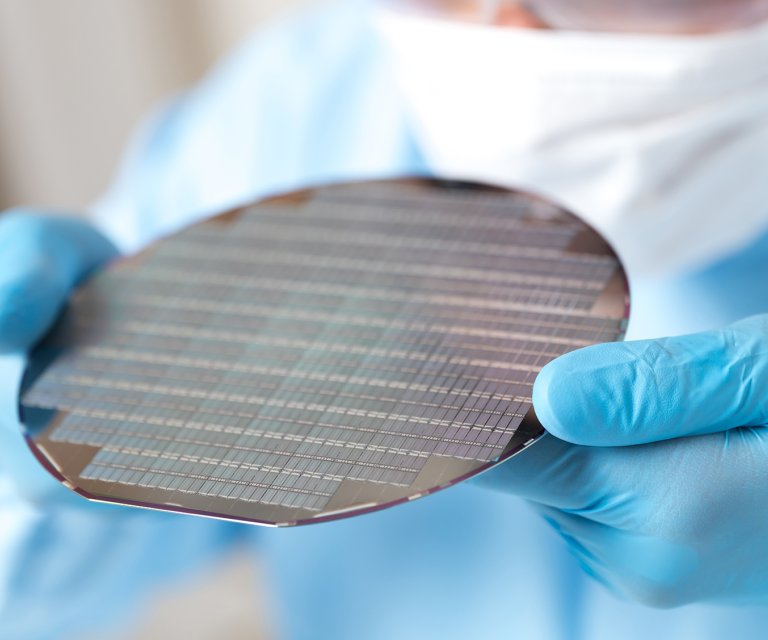 Digitron-ES_silicon-wafer_308855266